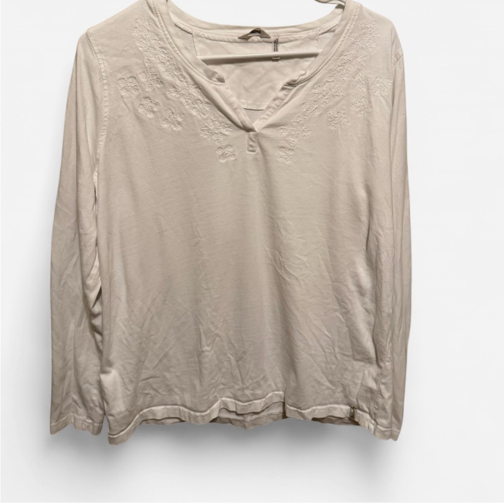 Woolrichs white embroidered long sleeve top